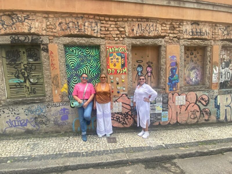 Santa Teresa Neighborhood Tour - Admiring the Historical Architecture