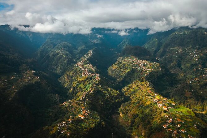 Santana / Typical Houses Tour - Itinerary Highlights: Pico Do Arieiro