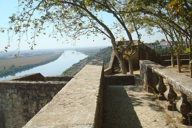 Santarem South: Holy Miracle, Pedro Alvares Cabral, Gothic, Gates of the Sun, Art - A Holy Miracle in Santarem