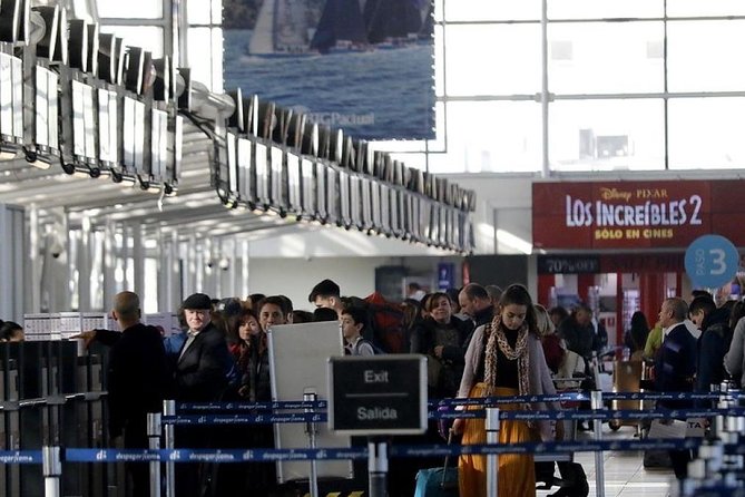 Santiago Airport Private Arrival Transfer - Pickup and Availability