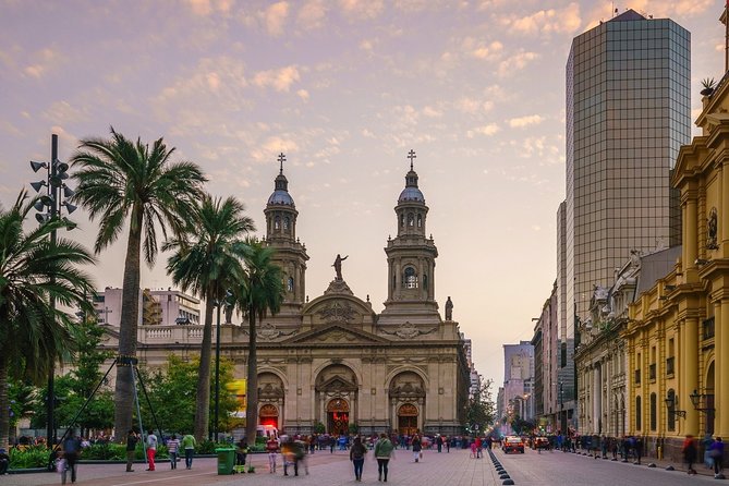 Santiago Airport Transfers: Santiago Airport SCL to Santiago in Luxury Van - Key Points