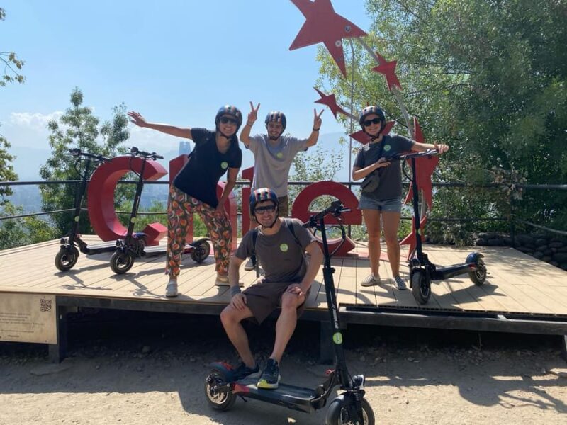 Santiago by Scooter: a Journey Between Nature and Urbanism - Key Points
