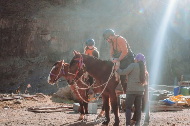 Santiago: Cajón Del Maipo's Activities Mountain Refuge - Key Points