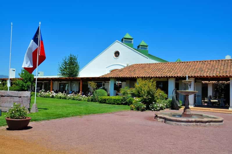 Santiago: Casablanca Valley Wine Tour With Lunch - Winery Tour