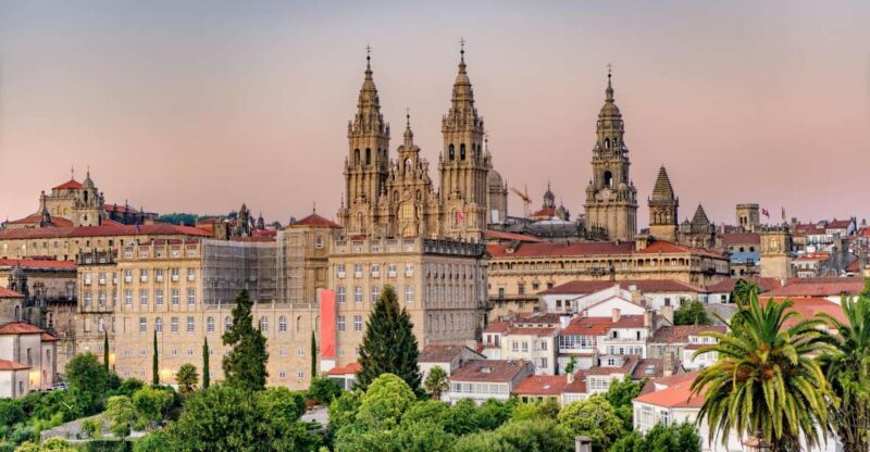 Santiago: City Highlights Guided Walking Tour - Tour Itinerary and Highlights