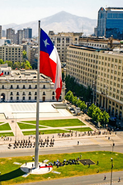 Santiago: City Highlights Walking Tour - Key Points
