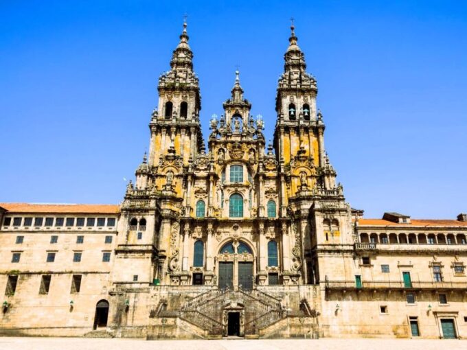 Santiago De Compostela and Lady of Fátima on a Private Trip - Visiting Cathedral of Santiago De Compostela