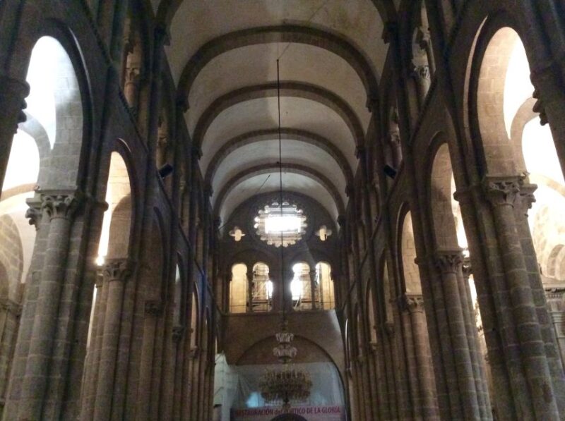 Santiago De Compostela: Cathedral and Its Museum Guided Tour - Important Information