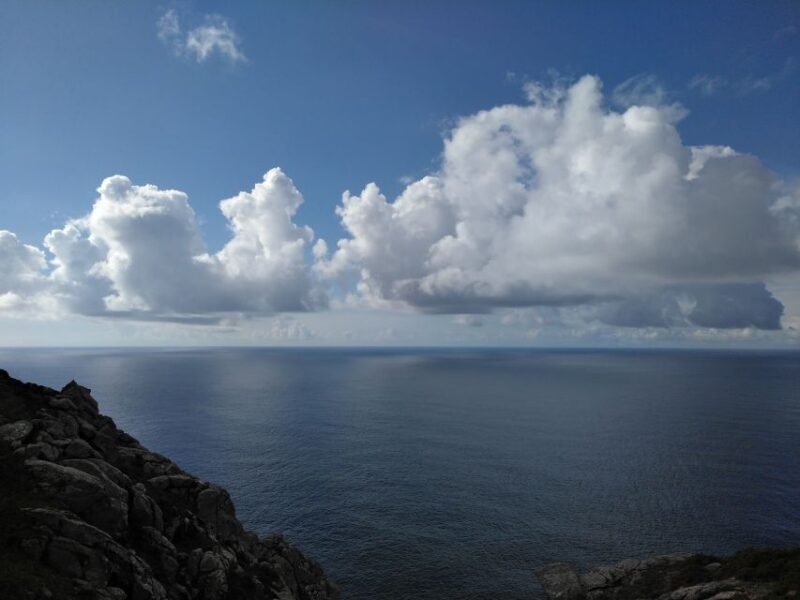 Santiago De Compostela: Finisterre, Muxia & Costa Da Morte - Experience Features