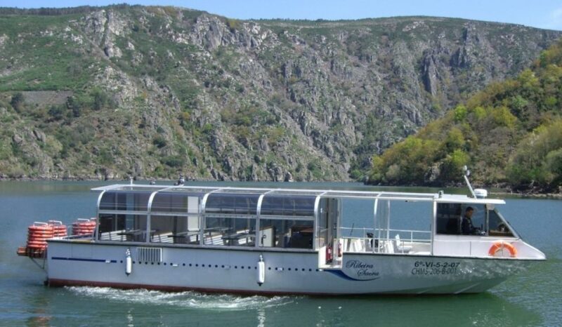Santiago De Compostela: Galicia & the Ribeira Sacra Day Trip - Trip Duration and Start Location