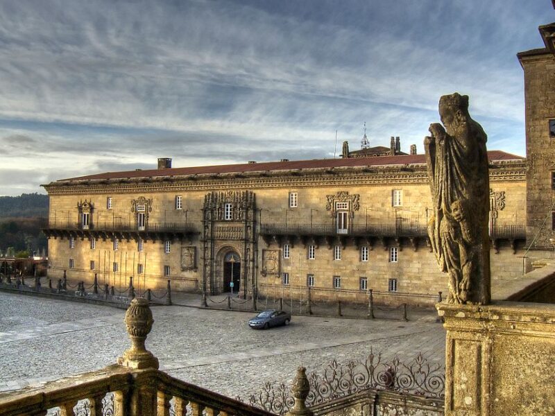 Santiago De Compostela: Hostal De Los Reyes Católicos Tour - Tour Highlights