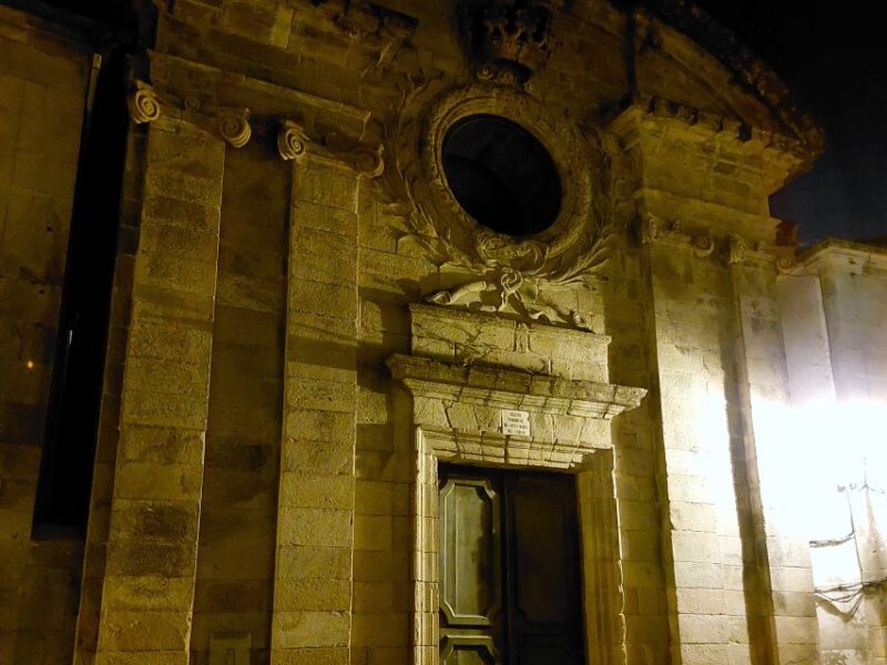 Santiago De Compostela: Land of Legends & Meigas Night Tour - Key Stops