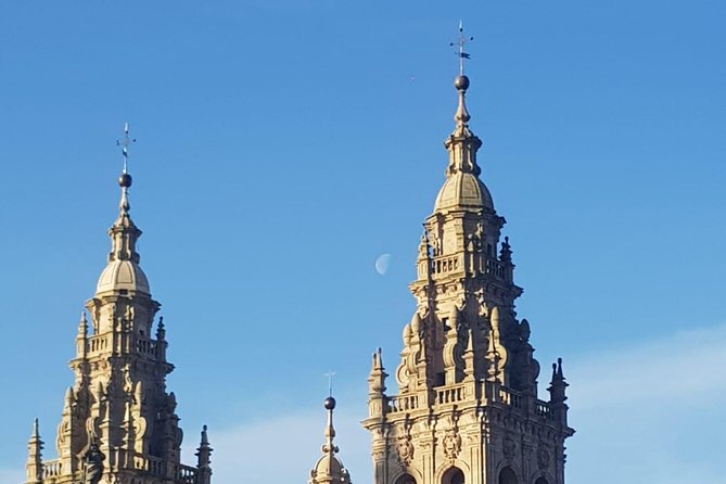 Santiago De Compostela Old Town Private Walking Tour - Immerse in Santiagos Vibrant Mercado De Abastos