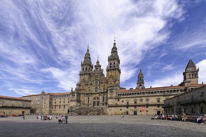 Santiago De Compostela Private Tour From Vigo With Hotel or Port Pick-Up - Meeting and Pickup Information
