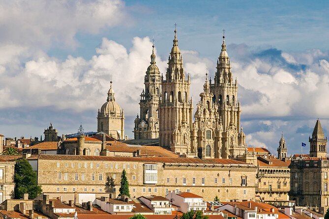 Santiago De Compostela Private Transfer From the City Centre to SCQ Airport - Transfer Duration Considerations