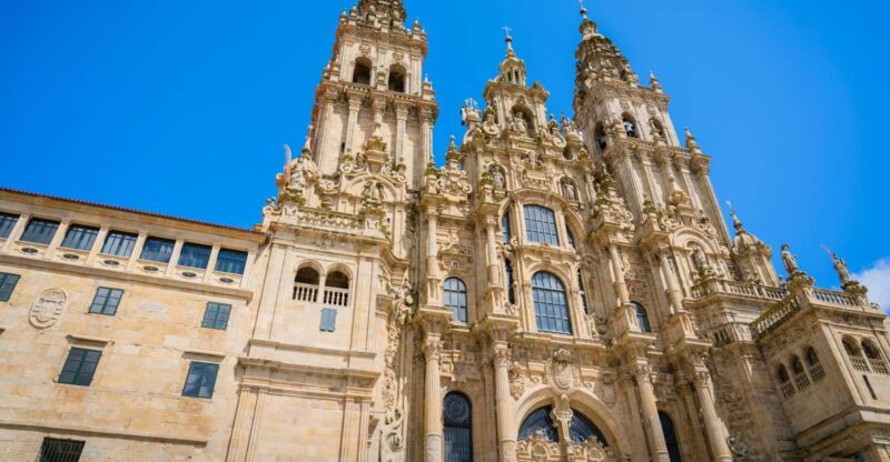 Santiago De Compostela: Private Walking Tour - Key Points