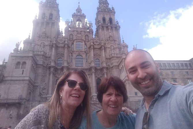 Santiago De Compostela & Valença Do Minho - From Porto - Accessibility & Participation