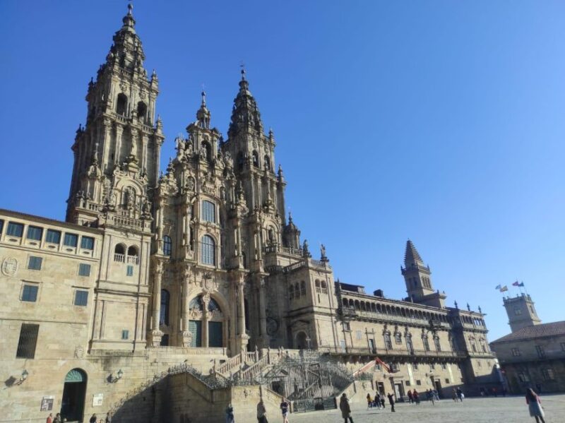 Santiago De Compostela & Valença - Private Tour From Porto - Included and Excluded Items