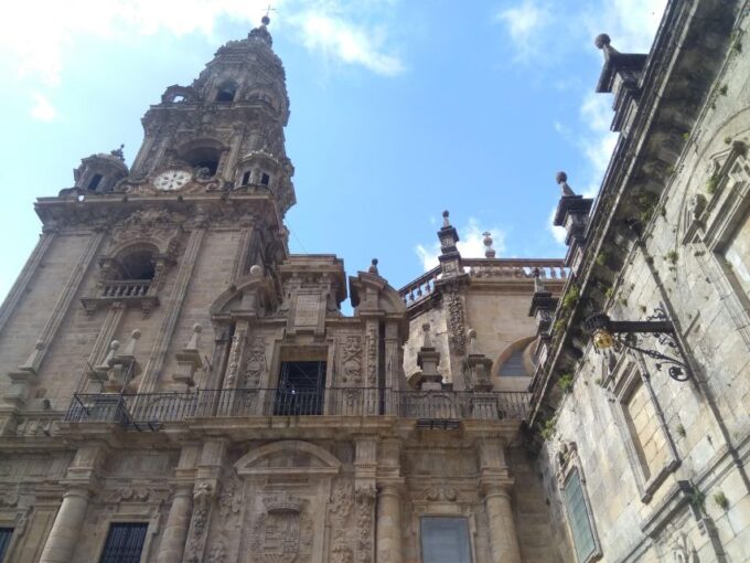 Santiago De Compostela & Valença - Private Tour From Porto - Reservation and Cancellation Policy