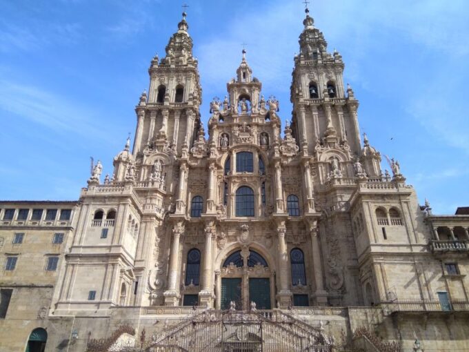 Santiago De Compostela & Valença - Private Tour From Porto - Frequently Asked Questions