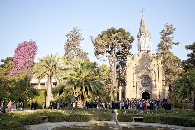Santiago: Full Day Visiting Santa Rita & Undurraga Vineyards. Entraces Included - Transportation and Pickup
