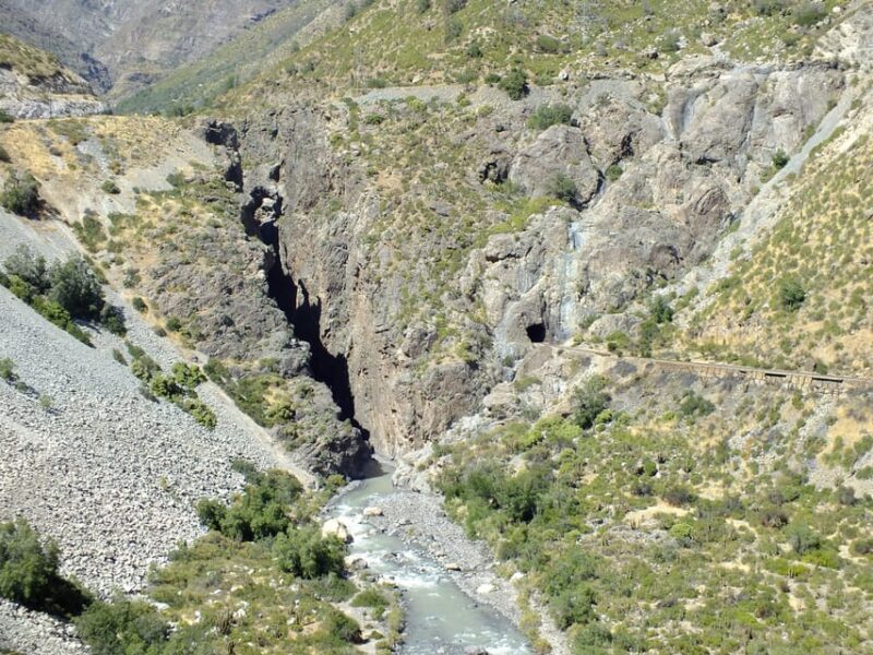 Santiago: Inca Lagoon and Vineyard Visit With Wine Tasting - Itinerary Highlights