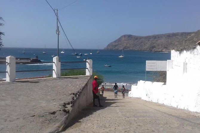 Santiago Island Experience - Guide Experience