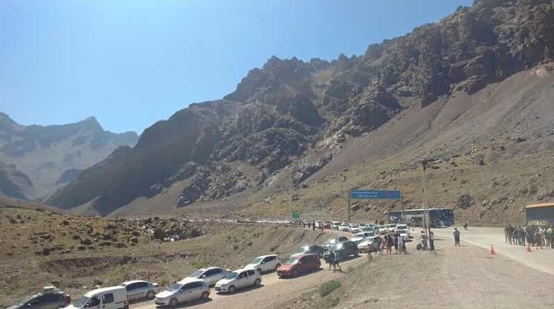 Santiago: Private Scenic Transfer to Mendoza. - Driver and Language