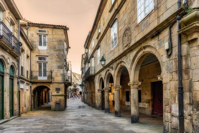 Santiago: Private Tour Around the City With Beer or Wine - Key Points