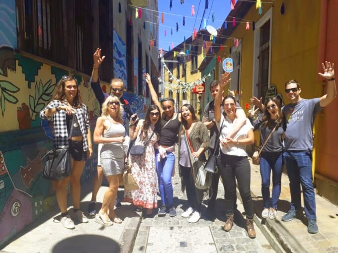 Santiago: Tour to Valparaiso and Casablanca - Important Information