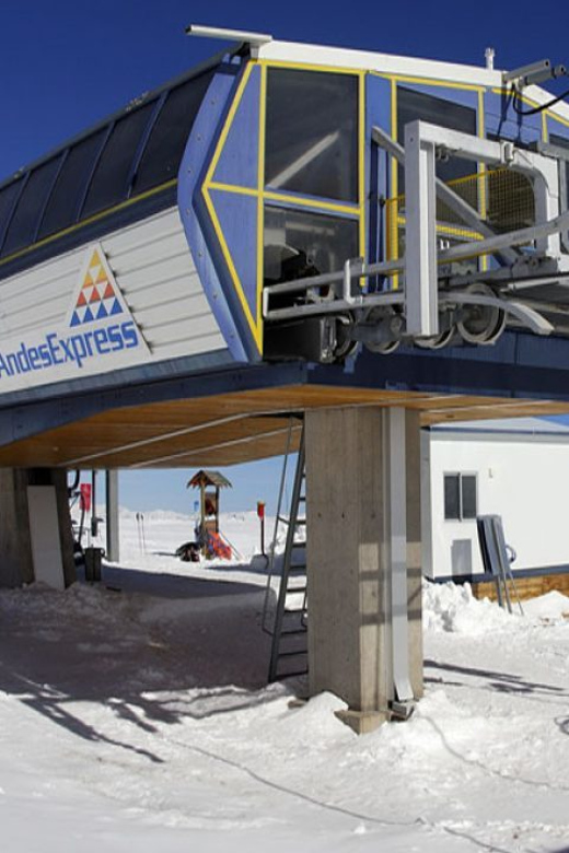 Santiago: Valle Nevado and Farellones Ski-Center Day Trip - Important Information