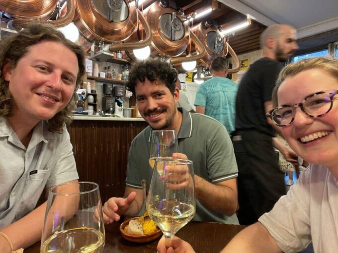 Santiago : Wines, Liqueur, Tapas Tasting, Live Music - Recap