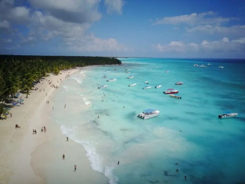 Santo Domingo: Catamaran With Snorkeling, Open Bar, and Lunch - Experience Highlights