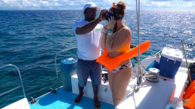 Santo Domingo: Catamaran With Snorkeling, Open Bar, and Lunch - Booking and Cancellation
