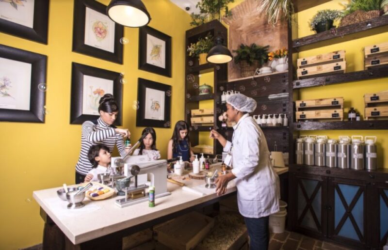 Santo Domingo: Chocolate Tour + Optional Workshops - Fermentation Room