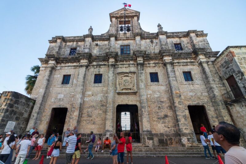 Santo Domingo City Tour: Colonial City, Los Tres Ojos, Lunch - Pickup and Return