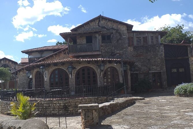 Santo Domingo City Tour From Punta Cana With Pick Up - Tour Logistics and Transportation