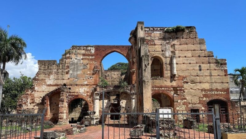Santo Domingo City Tour With Lunch From Punta Cana - Inclusions