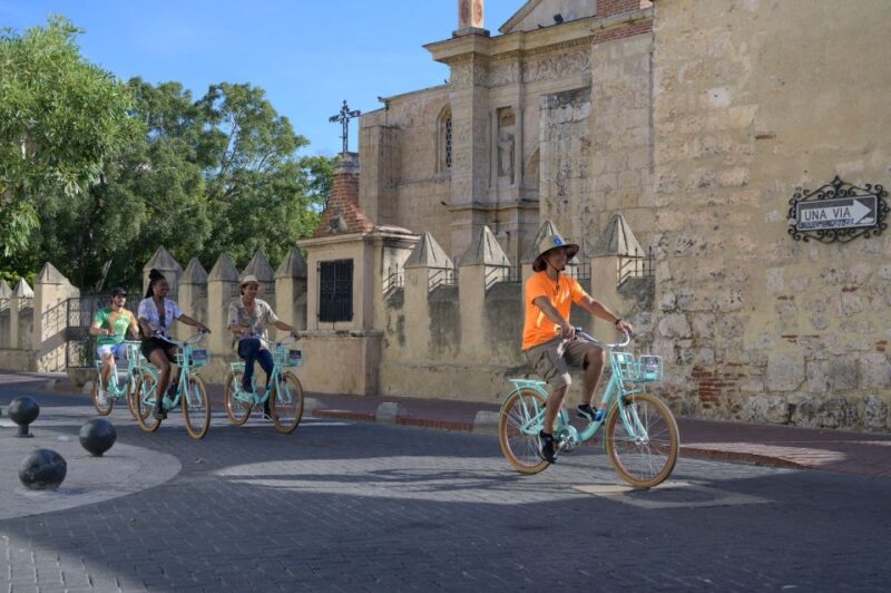 Santo Domingo: Ciudad Colonial Neighborhood Guided Bike Tour - Key Points