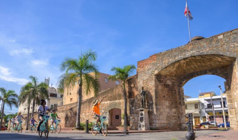 Santo Domingo: Ciudad Colonial Neighborhood Guided Bike Tour - Customer Feedback