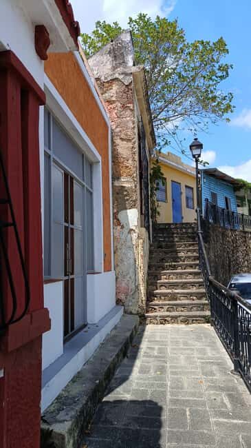 Santo Domingo: Colonial walk and watercolor. - How this tour compares to similar experiences