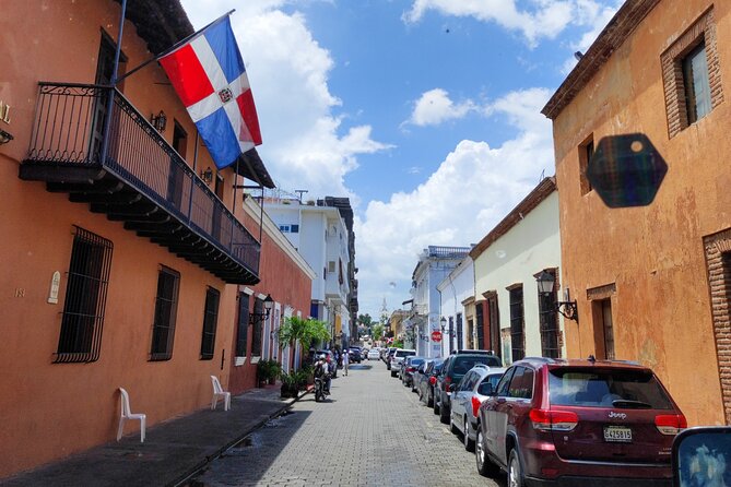 Santo Domingo Cultural VIP Tour From Uvero Alto - Taking in Santo Domingo