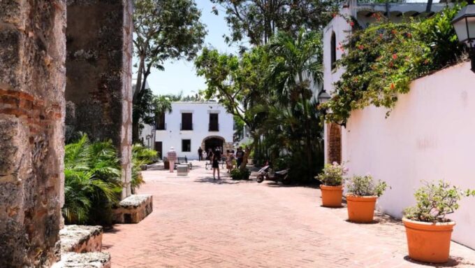 Santo Domingo Day Trip With Tickets and Lunch Tour - Frequently Asked Questions