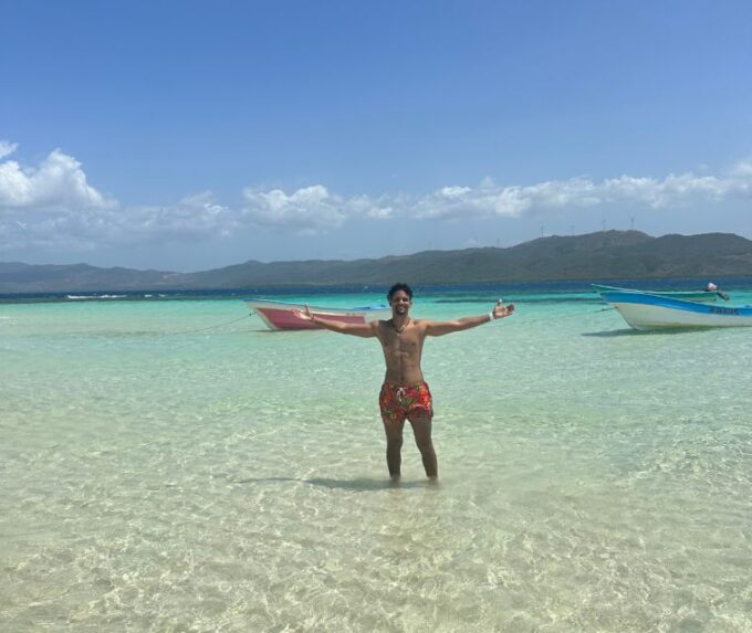 Santo Domingo: Full Day Tour to Paradise Island - Cayo Arena - Pickup and Drop-off Locations