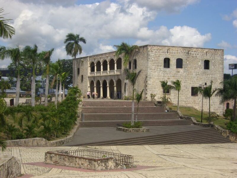Santo Domingo: Guided City Walking Tour - Inclusions and Amenities