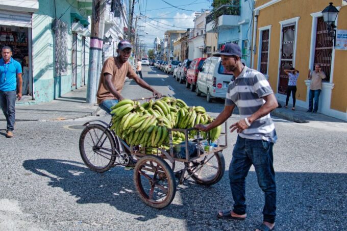 Santo Domingo: Guided City Walking Tour - Tour Duration and Cancellation