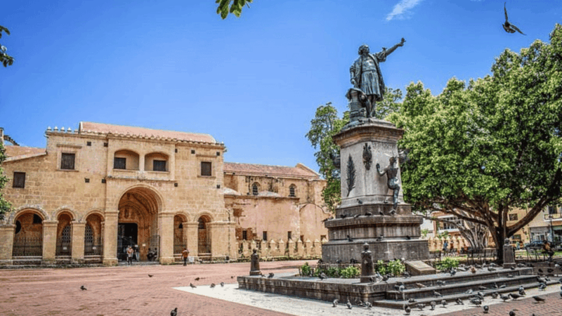 Santo Domingo: History and Modernity a Spectacular Excursion - Key Points