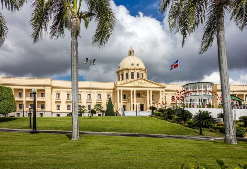 Santo Domingo Sightseeing Tour With Lunch - Key Points