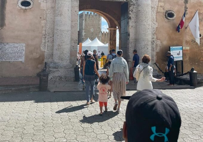 Santo Domingo: Zona Colonial Guided Walking Tour - Cancellation Policy
