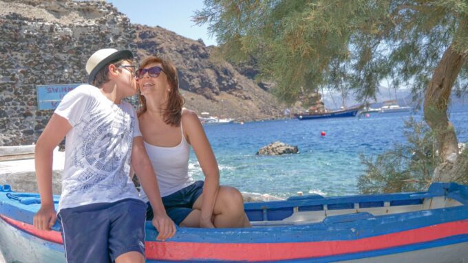 Santorini 2-Day Combo: Volcano Boat Cruise & Island Bus Tour - Akrotiri Archaeological Site